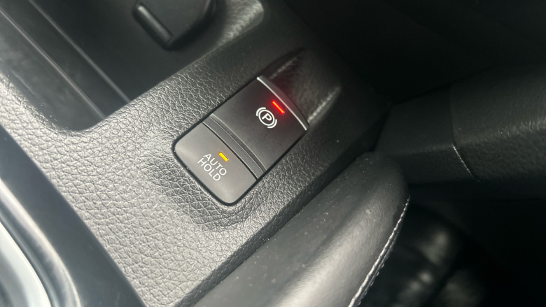 Nissan Qashqai 1.3 DiG-T 160 Tekna+ 5dr Petrol Hatchback